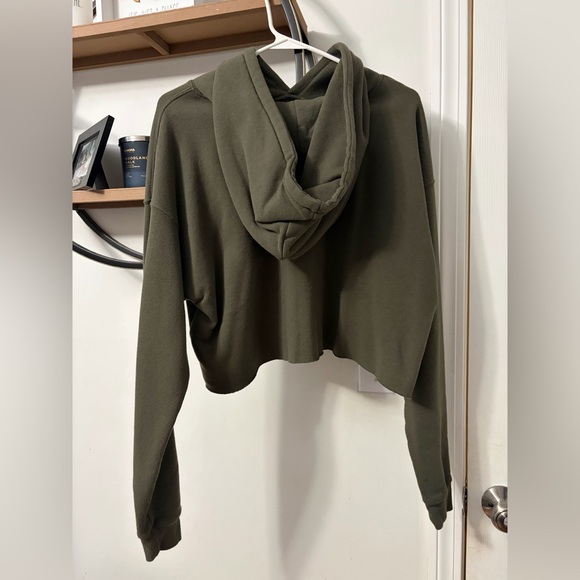 Wild Fable Army Green Cropped Hoodie - Picture 2 of 3